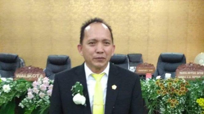 
 Ketua DPRD Tomohon Ucapkan Selamat HUT Bhayangkara ke 75